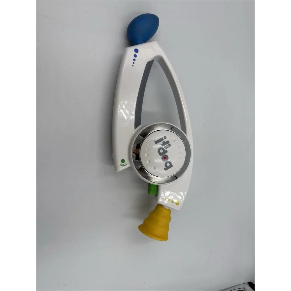 Bop It! White Talking Handheld Game With Shout 2008 Hasbro C-290B